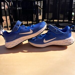 Royal Blue Nike Shoes 11.5